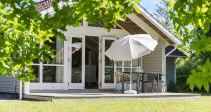 4 huonetta majoitus Dronningm��lle