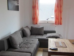 TV - Apartment 1 - Apartments Hansestrasse (Zempin)