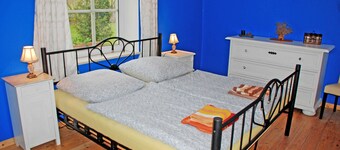 Apartment Rügen with fireplace - Apartments in the manor house Gnies