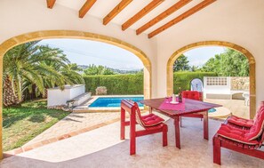 Outdoor dining - Stunning home in Jávea (Jávea)