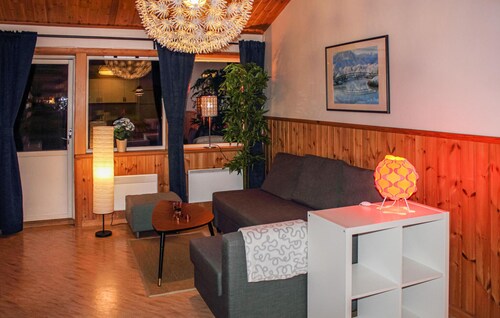 3 bedroom awesome home in Sysslebäck