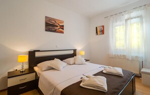 3 chambres, lit de bébé portatif, accès au Wi-Fi (inclus)