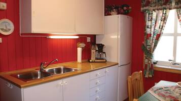 Réfrigérateur, plaque de cuisson, cafetiÚre/bouilloire