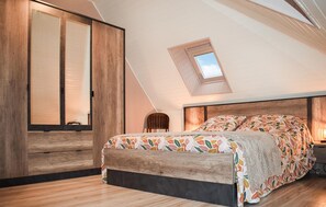 3 bedrooms, travel cot, free WiFi