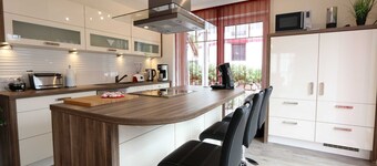 Villa Gina Whg 02 with balcony (south-east) - Villa Gina with 2 exclusive apartments