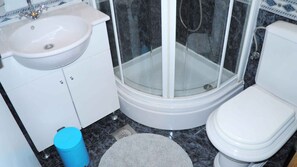 Bathroom - Holiday apartment near the beach with air conditioning (Baška)