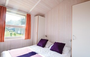 4 chambres, lit parapluie, Wi-Fi gratuit, draps fournis