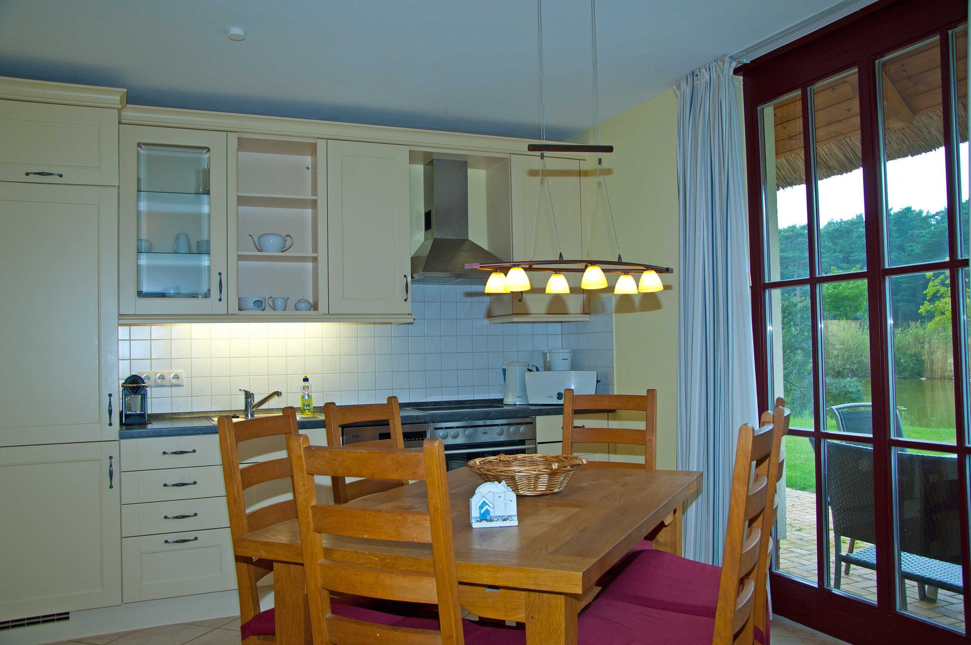 Fridge, oven, dishwasher
