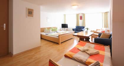 Vierbettzimmer - Pension Hafenblick