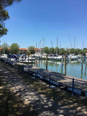 Marina/club náutico