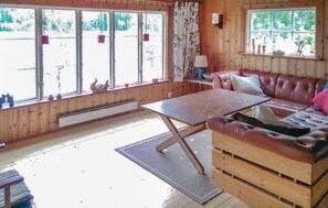TV, fireplace, DVD player - 3 bedroom cozy home in åmål (Åmål)