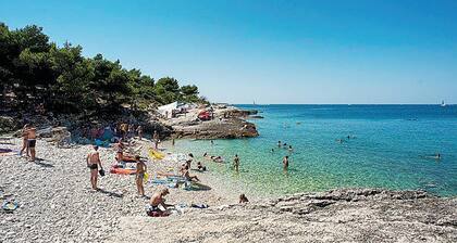 Gemütliches Haus mit 4 Schlafzimmern in.