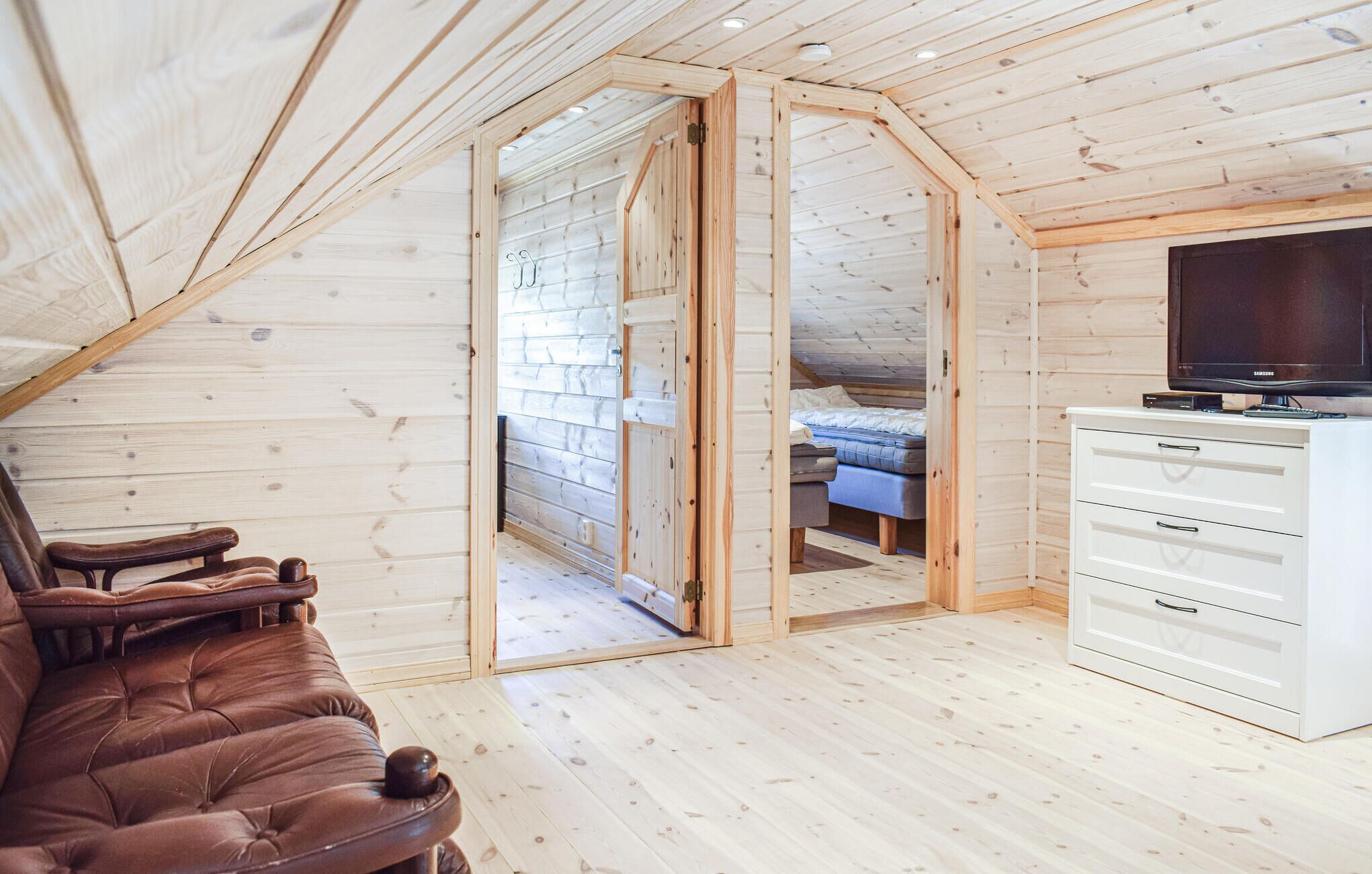 4 slaapkamers, reisbedje, gratis wifi