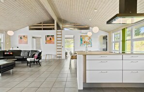 Interior - Beautiful home in Ebeltoft with WiFi (Ebeltoft)