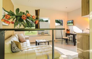 Fernseher, Tischtennisplatte