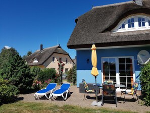 Unclassified image, 3 of 31, button