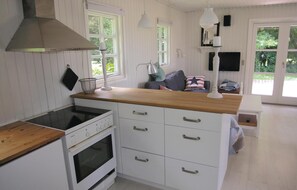 Fridge, stovetop, coffee/tea maker, cookware/dishes/utensils