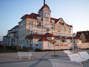 Exterior - (118) 2-room apartment Ostseeallee-lake - apartment block "Ocean View" (Kühlungsborn)
