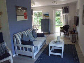 TV - Vacation apartment Buschmann - Holiday apartment Silvia (Brodersby)