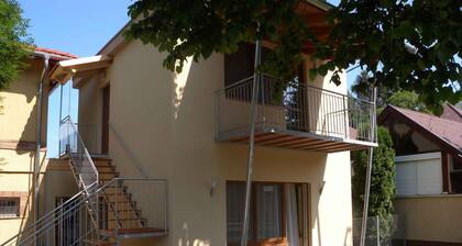 Holiday apartment with modern furnishings only 120 m from the beach