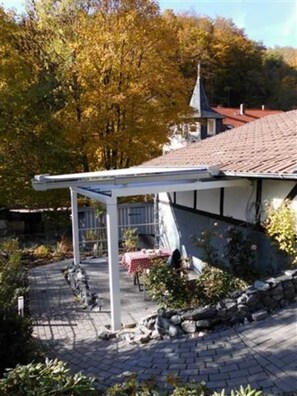 Outdoor dining - Vacation cottage Zur Eule, Germany (Walkenried)