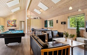 Spielezimmer