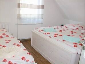 4 bedrooms, WiFi