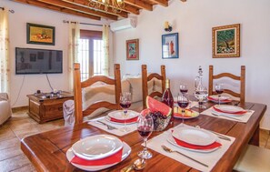 Dining - Amazing home in Cómpeta (Cómpeta)