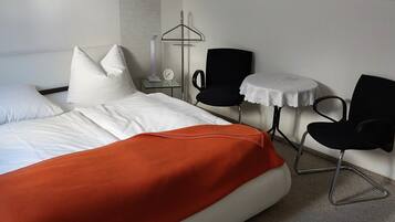 1 camera, Wi-Fi, lenzuola