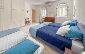 2 多间卧室、旅行婴儿床、免费 WiFi、床单