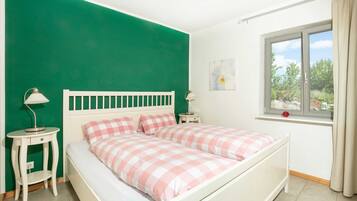 2 slaapkamers, reisbedje, wifi, beddengoed