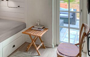 2 bedrooms, free WiFi