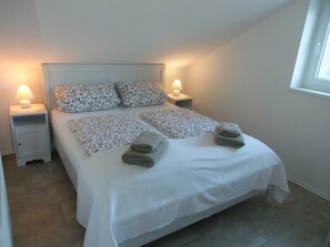 3 Schlafzimmer, Reisekinderbett, WLAN