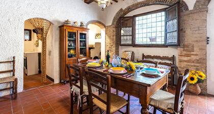 Amazing home in Capannoli PI with WiFi