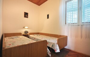 2 bedrooms, free WiFi, bed sheets