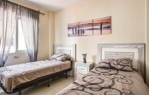 3 chambres, accès au Wi-Fi (inclus), literie fournie