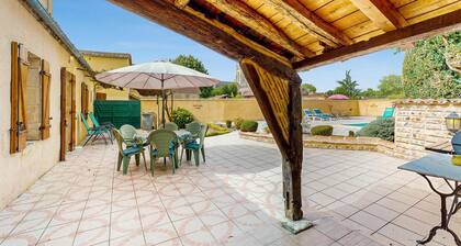 3 huonemajoitusta St Pierre d'EYRAUD