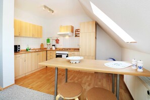 Fridge, microwave, oven