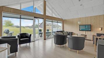 TV, fireplace, DVD player, foosball