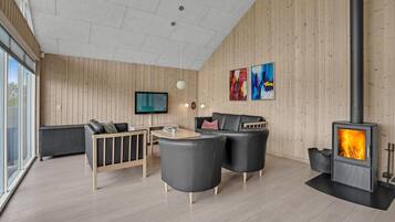 TV, fireplace, DVD player, foosball