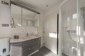 Unclassified image, 2 of 19, button - Vacation home with sauna Die Nonnengänse - Holiday home Gerd Linneweber (Friedrichskoog)