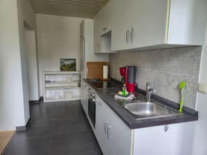 Fridge, oven