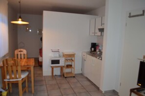 Unclassified image, 2 of 9, button