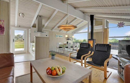 3 bedroom nice home in Hirtshals