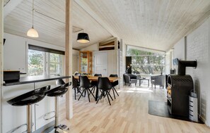 Dining - Amazing home in Blåvand with sauna (Blåvand)