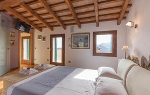 4 chambres, lit parapluie, Wi-Fi gratuit, draps fournis
