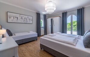 3 bedrooms, free WiFi, bed sheets - Gorgeous home in Cerovlje (Cerovlje)