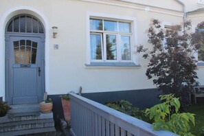 تفاصيل الفندق من الخارج