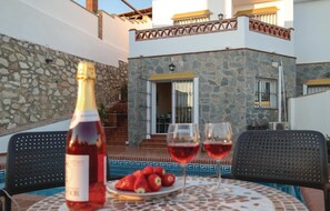 Outdoor dining - Stunning apartment in Fuengirola, Malaga (Fuengirola, Malaga)
