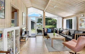 TV, peis og DVD-spiller